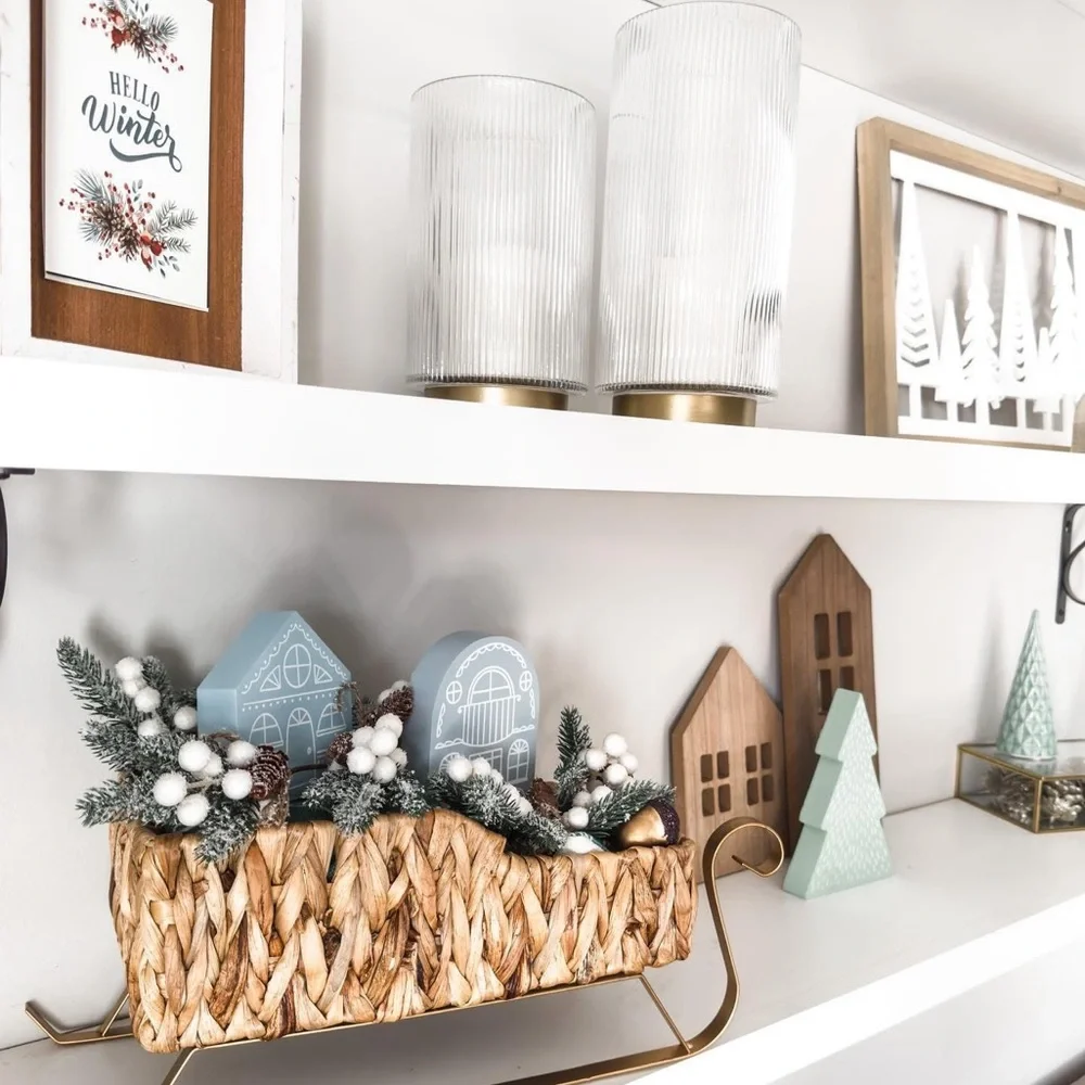 Decocrated wooden house decor